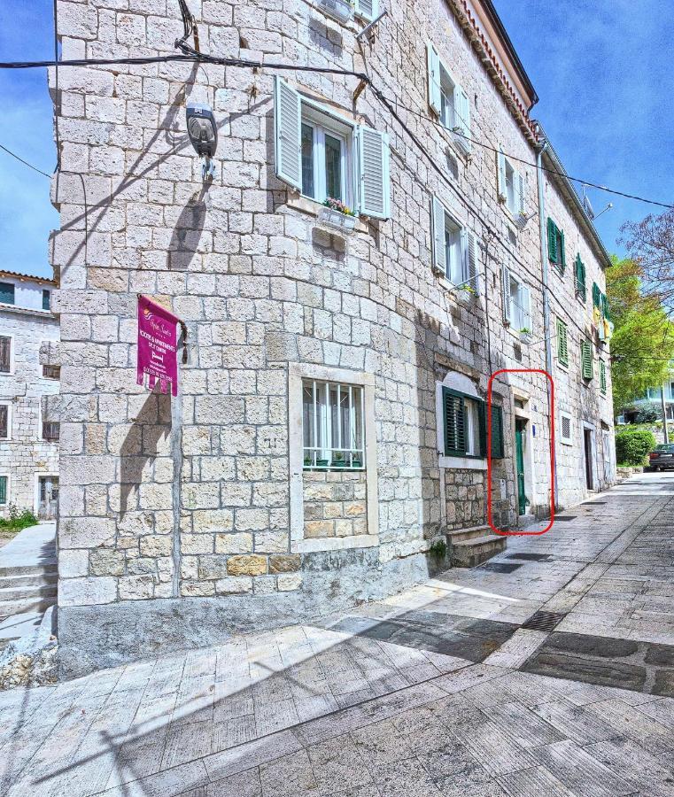 Luxury Rooms Ana In The Heart Of Spalato Esterno foto