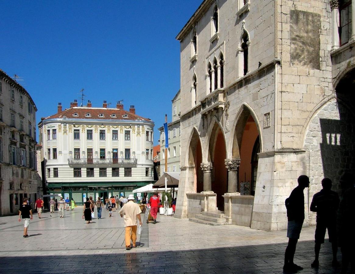 Luxury Rooms Ana In The Heart Of Spalato Esterno foto