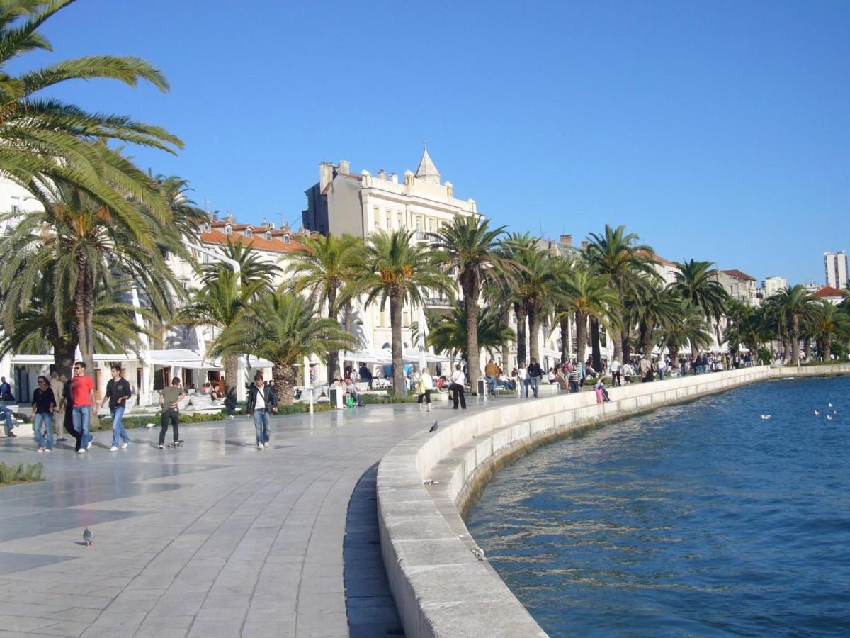 Luxury Rooms Ana In The Heart Of Spalato Esterno foto