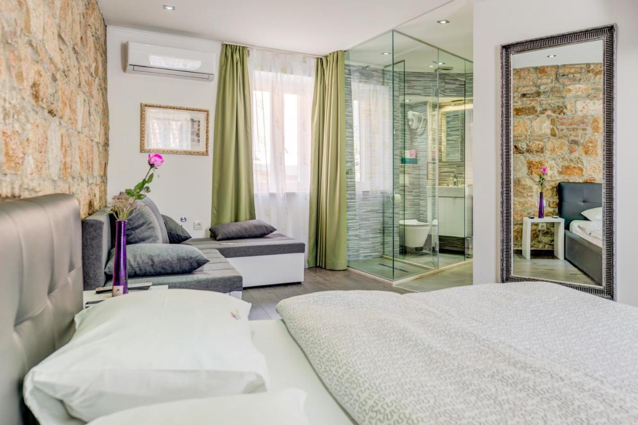 Luxury Rooms Ana In The Heart Of Spalato Esterno foto