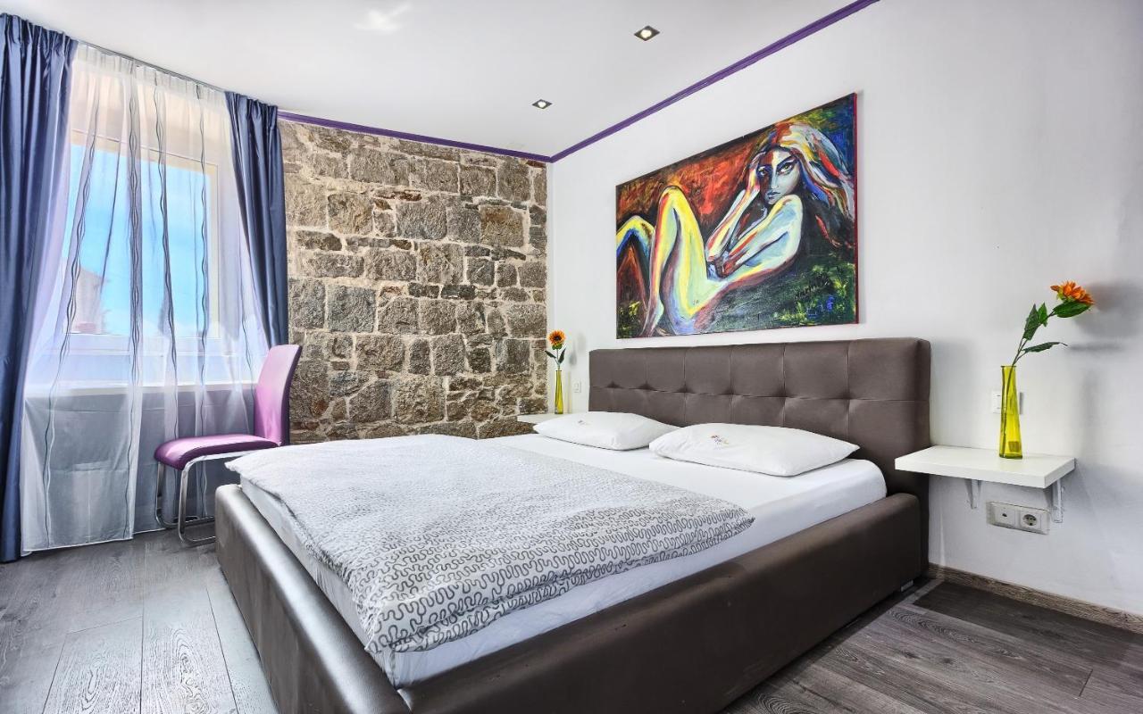 Luxury Rooms Ana In The Heart Of Spalato Esterno foto