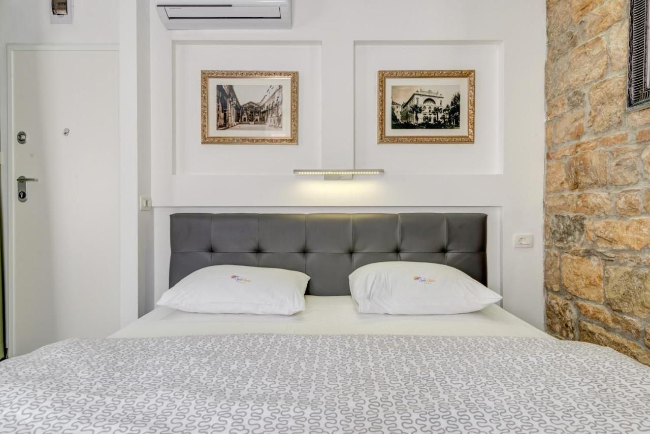 Luxury Rooms Ana In The Heart Of Spalato Esterno foto