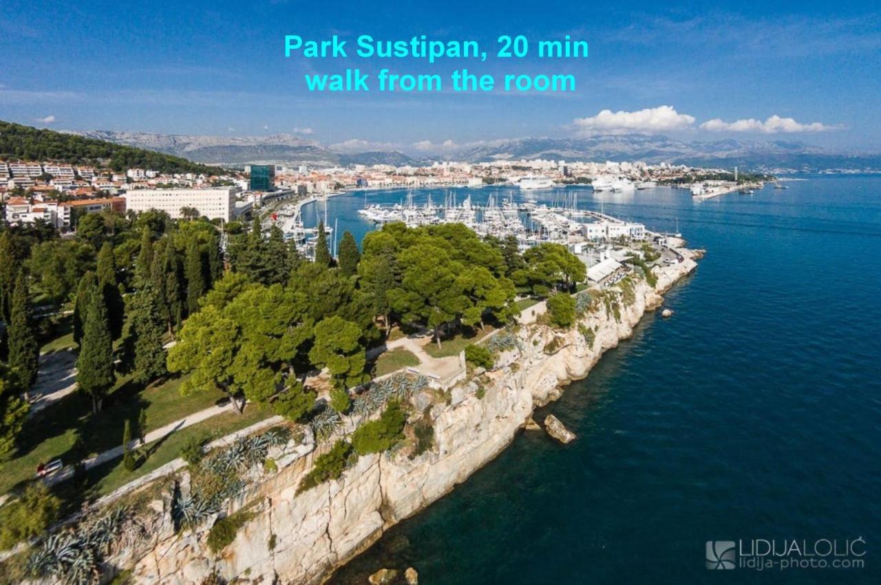 Luxury Rooms Ana In The Heart Of Spalato Esterno foto
